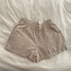 Women's beige linen shorts